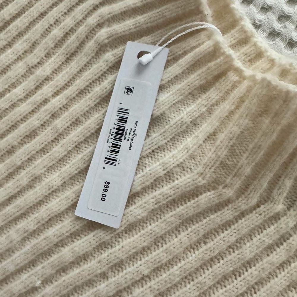 Steve Madden Ivory Knit Dress with Black Accents - Picture 5 of 6